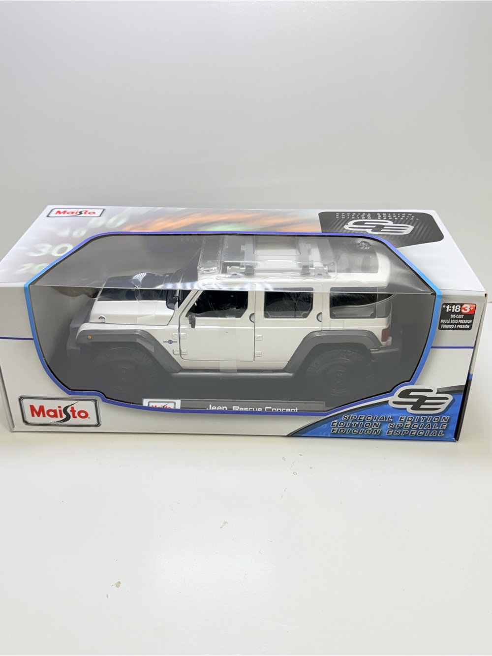 Maisto White Jeep Rescue Concept Die-Cast Toy Vehicle
